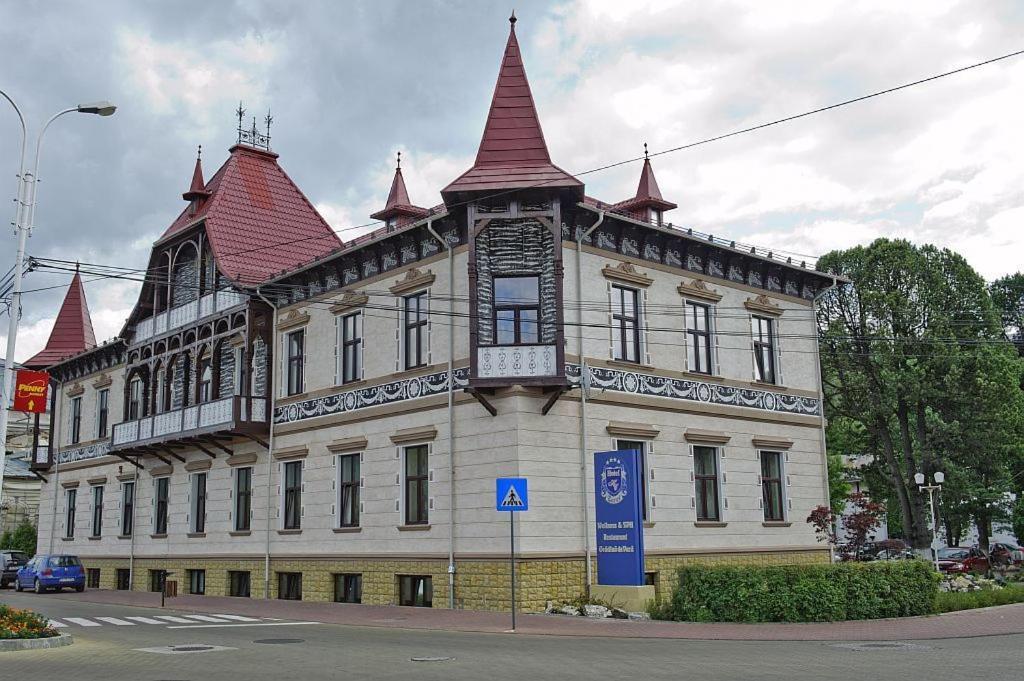 Hotel Carol - Vatra Dornei Exterior photo